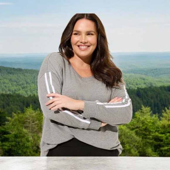 NEW!!! TORRID Super Soft Crew Neck Varsity Tee - SIZE 2x - Picture 4 of 6